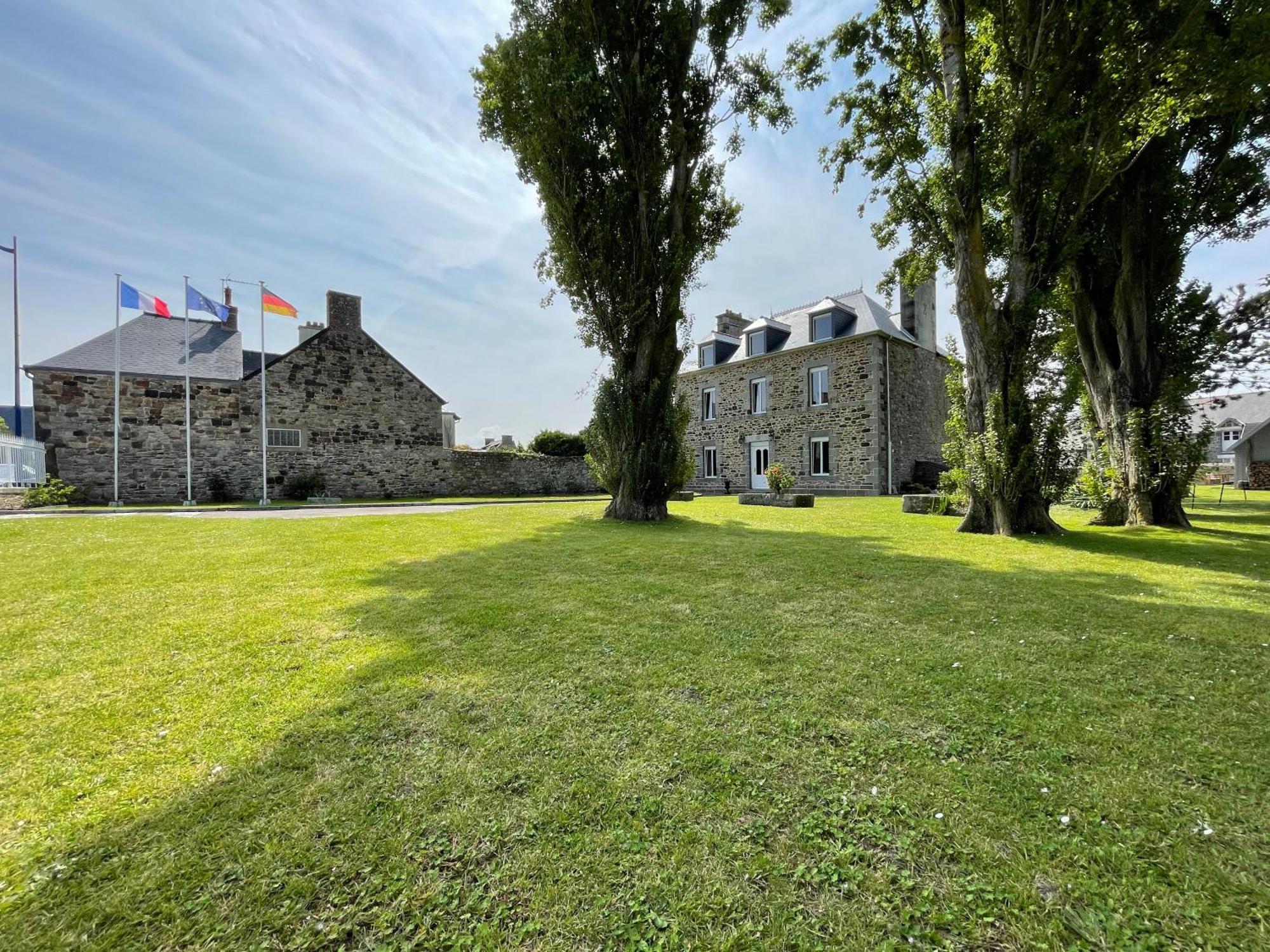 Hotel La Salmonière Le Vivier-sur-Mer Esterno foto