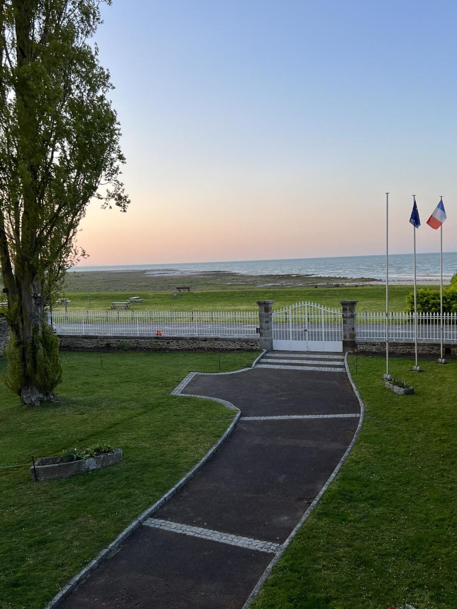 Hotel La Salmonière Le Vivier-sur-Mer Esterno foto
