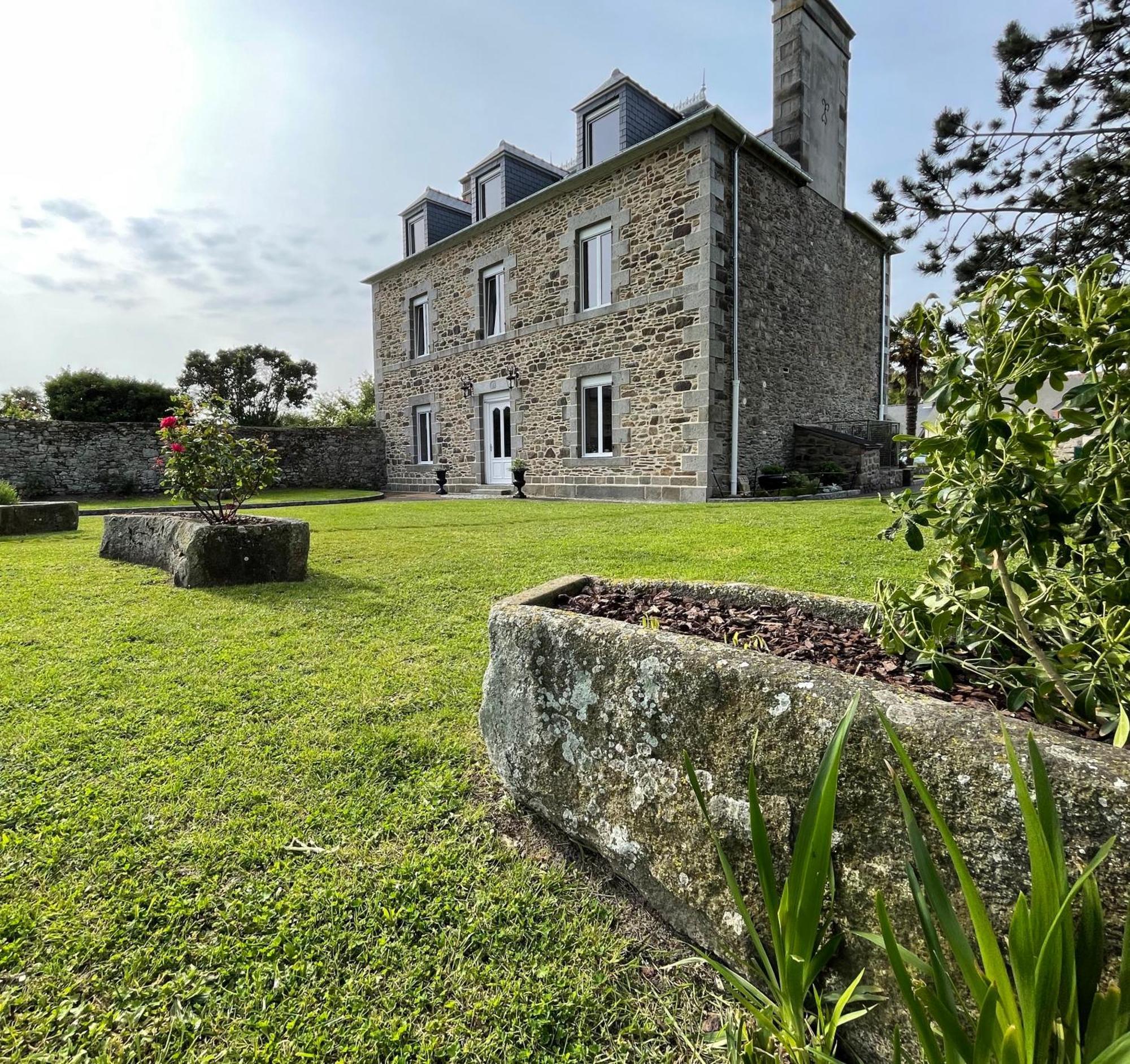 Hotel La Salmonière Le Vivier-sur-Mer Esterno foto