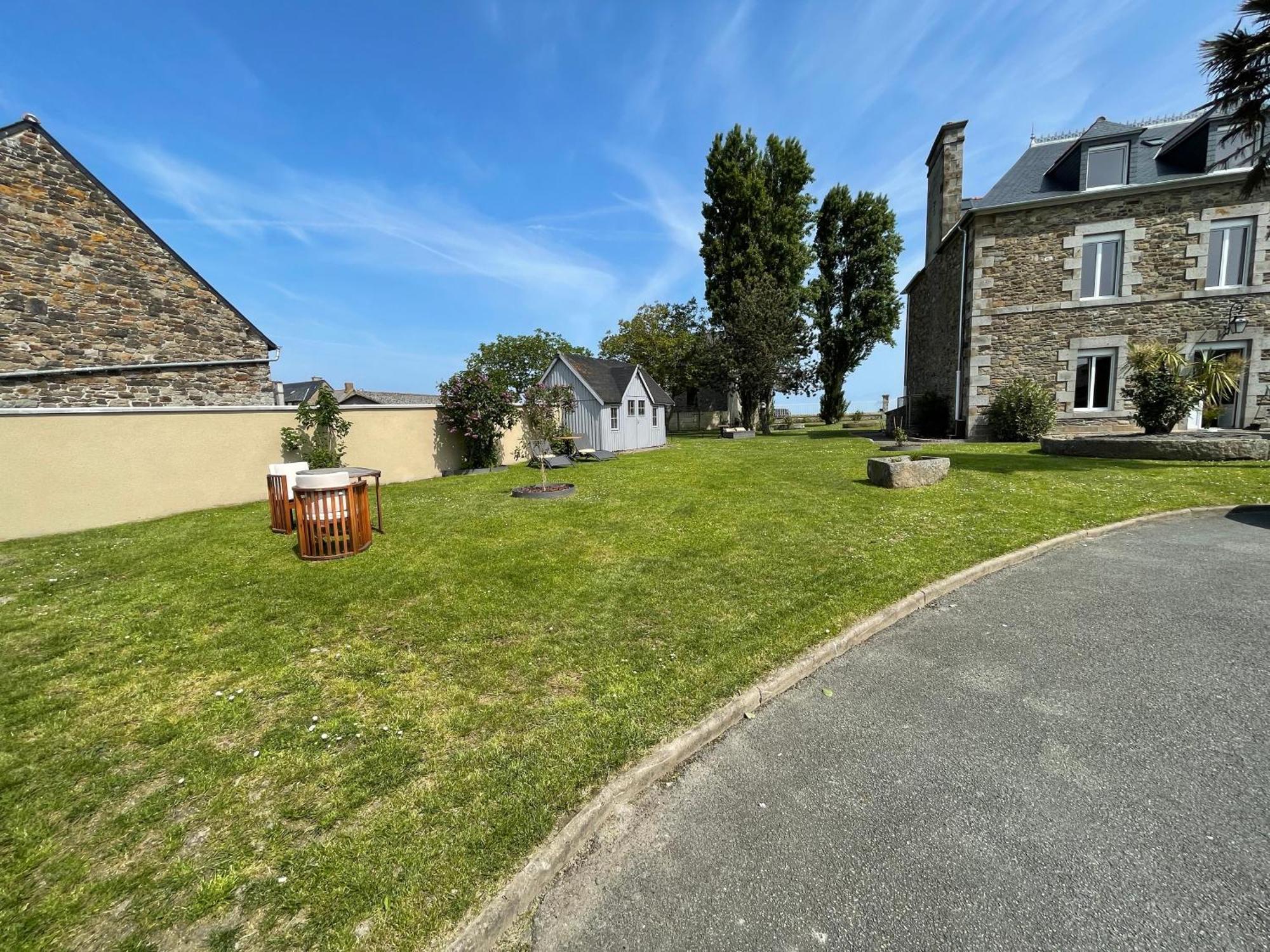 Hotel La Salmonière Le Vivier-sur-Mer Esterno foto