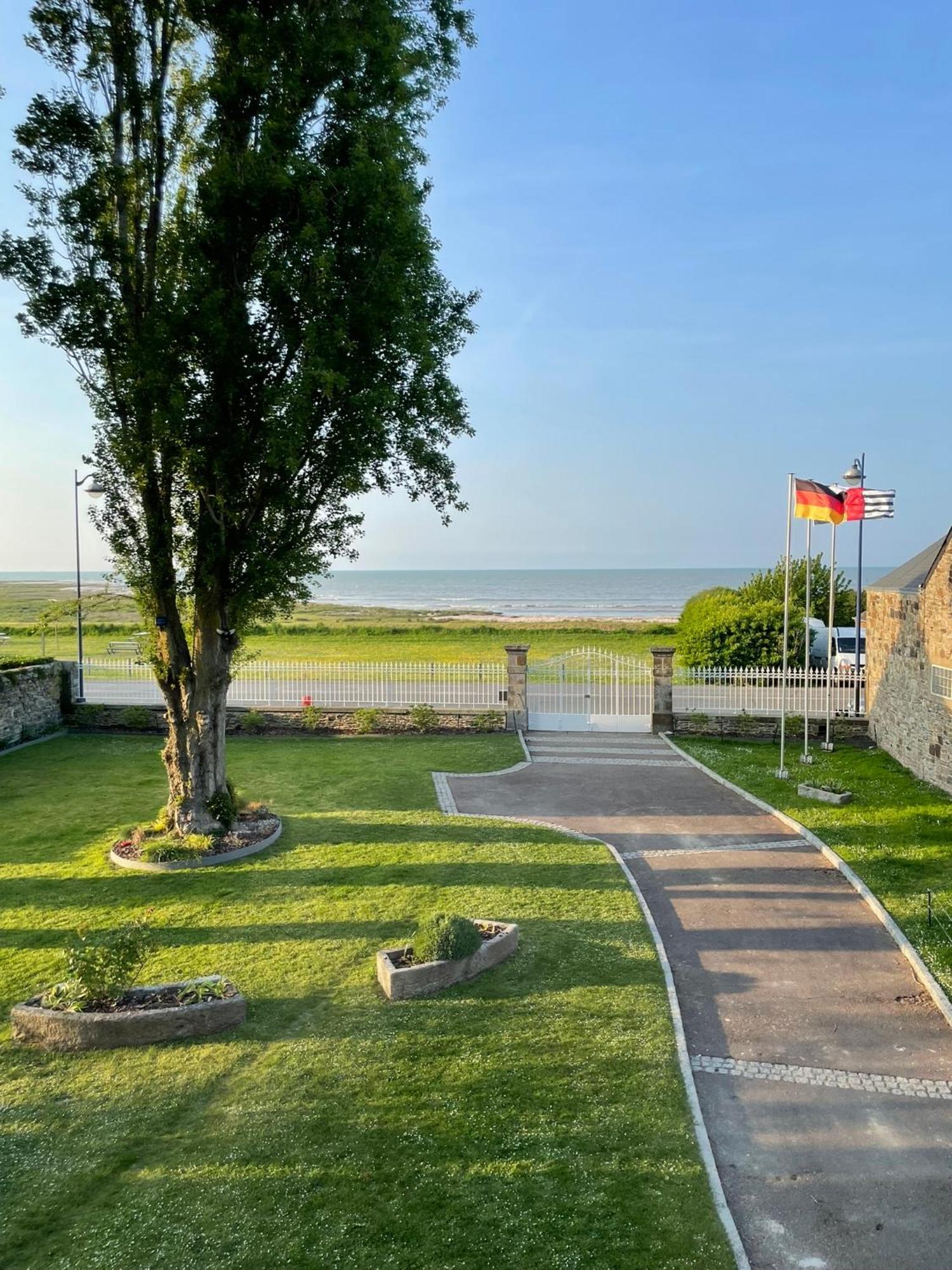 Hotel La Salmonière Le Vivier-sur-Mer Esterno foto